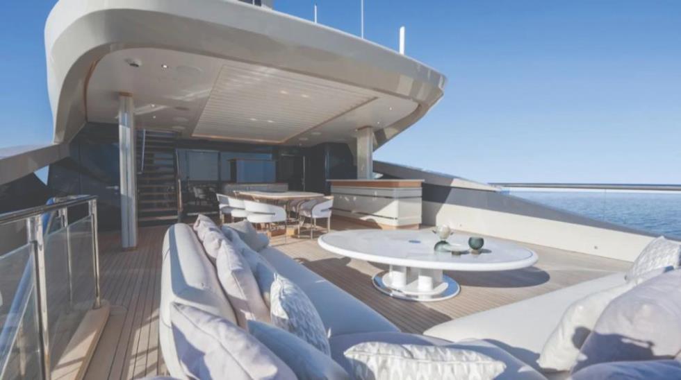 5269159137139071 iryna-yacht-benetti67m-3