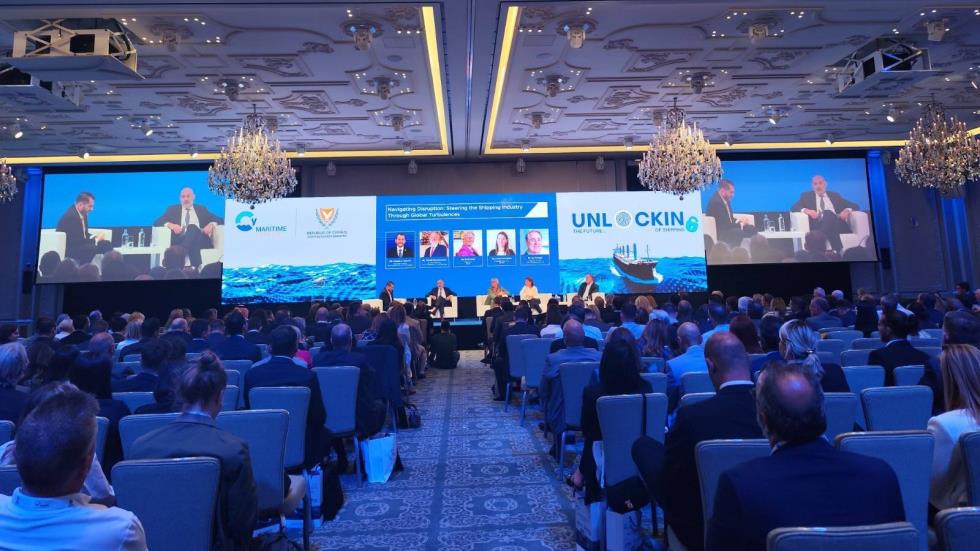 5290647242278632 Panel discussion 3