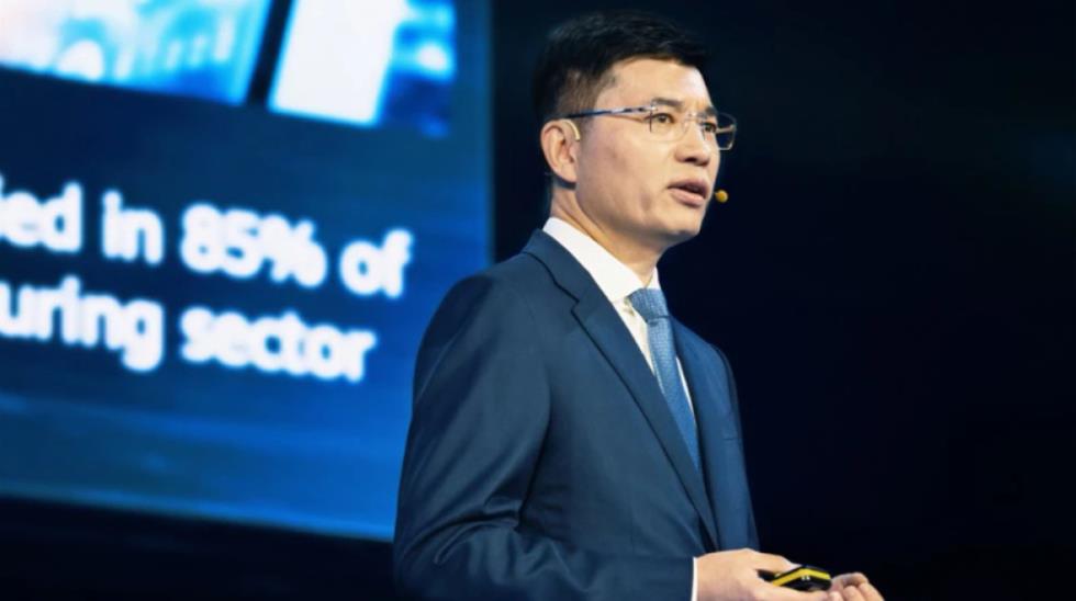 5310519152219733 MixCollage-30-Oct-2025-10-23-AM-9133