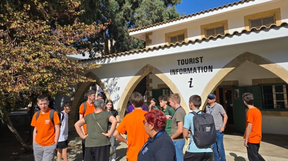 5311418489424289 MixCollage-31-Oct-2025-11-19-AM-3266