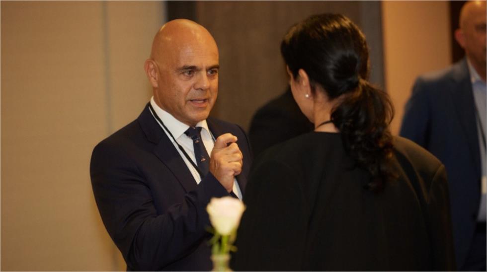 5311504204491664 MixCollage-31-Oct-2025-01-46-PM-1270