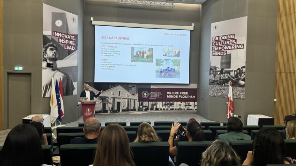 5320008888510946 MixCollage-10-Nov-2025-09-58-AM-6110