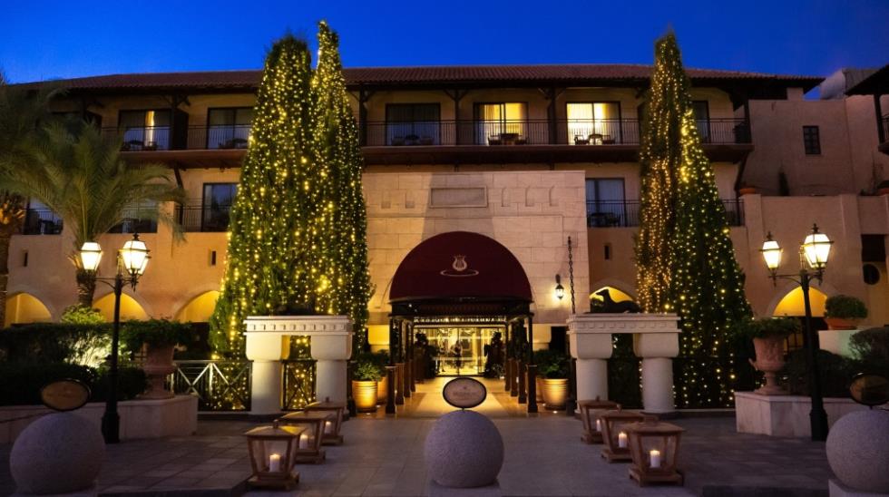 5320034320023407 MixCollage-10-Nov-2025-10-40-AM-6020