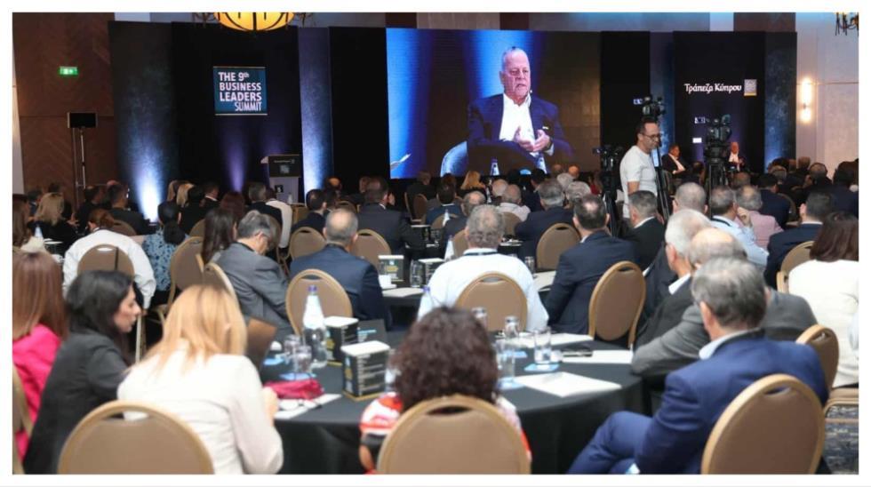 5320889179520904 six