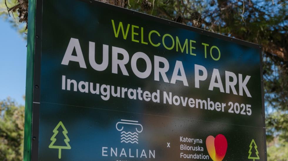 5321651273475390 MixCollage-11-Nov-2025-02-57-PM-163