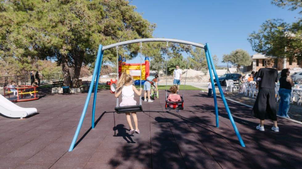 5321651559228055 MixCollage-11-Nov-2025-02-58-PM-5969