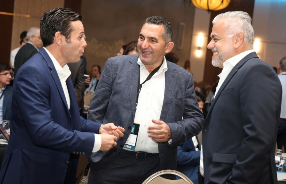 5321748811426401 eight