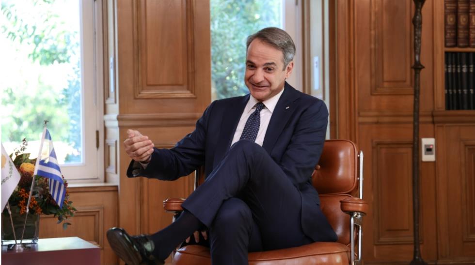 5321848901324244 MixCollage-12-Nov-2025-01-06-PM-8715