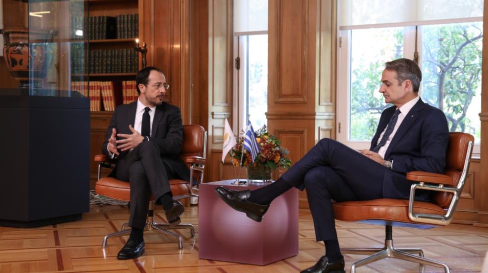 5321849258984658 MixCollage-12-Nov-2025-01-04-PM-5712