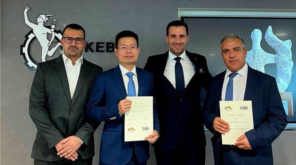 5326257158860125 MixCollage-17-Nov-2025-03-34-PM-1174