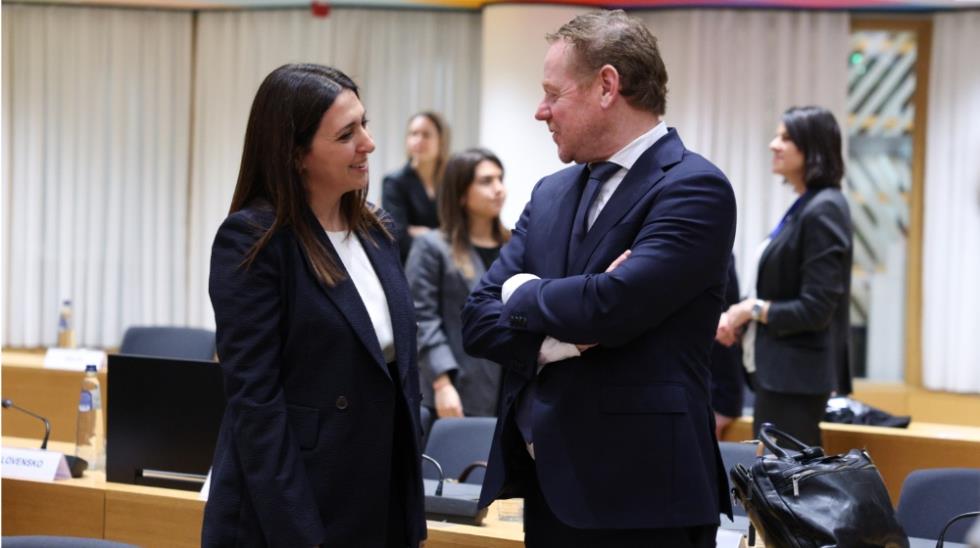 5326975789082797 MixCollage-18-Nov-2025-11-25-AM-3788