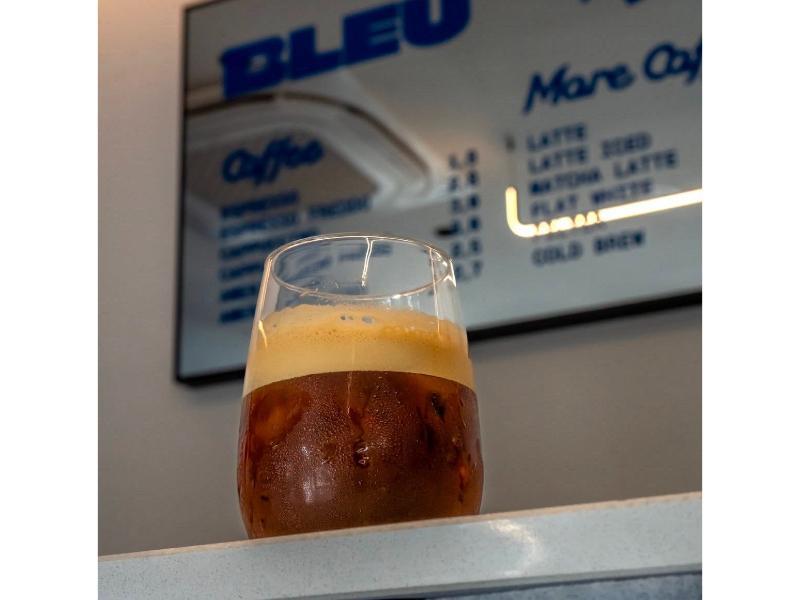 5334765970300838 Bleu 1 (1)