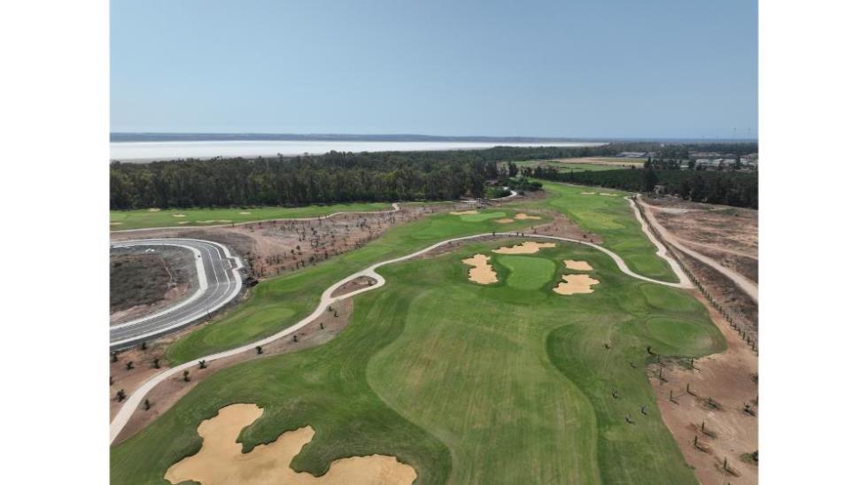 5338152832186283 Limassol Greens Hole 4