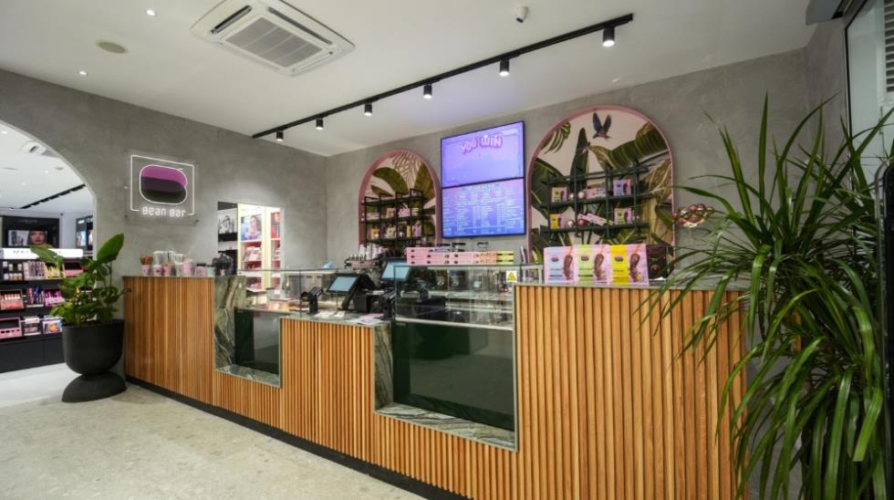 5338246852464727 MixCollage-01-Dec-2025-12-36-PM-3351