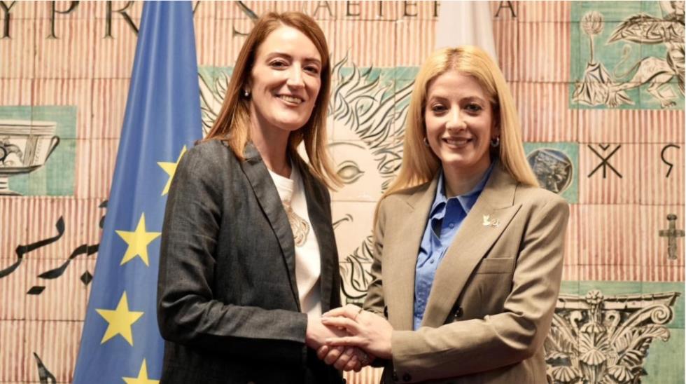 5339189265239209 MixCollage-02-Dec-2025-02-48-PM-4779