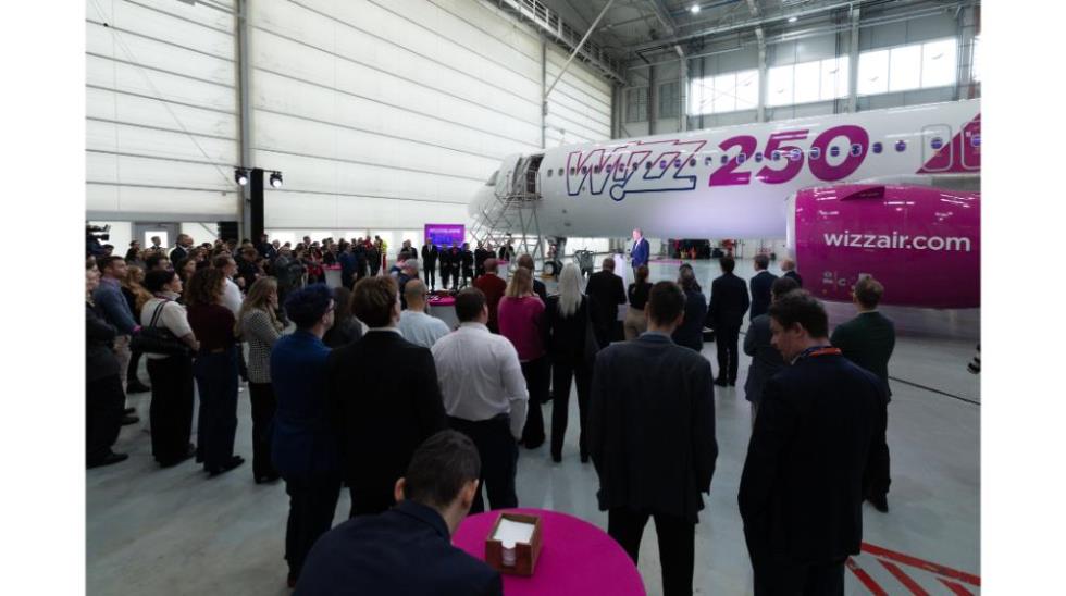 5339897485679770 Wizz 250 (2)