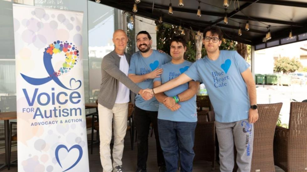 5341587495806736 MixCollage-05-Dec-2025-09-16-AM-9442