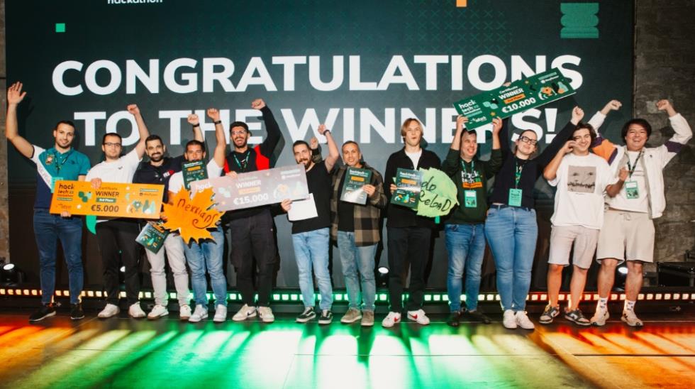 5344265130247659 MixCollage-08-Dec-2025-11-44-AM-434