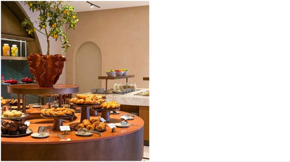 5346084068334264 MixCollage-10-Dec-2025-02-16-PM-9454