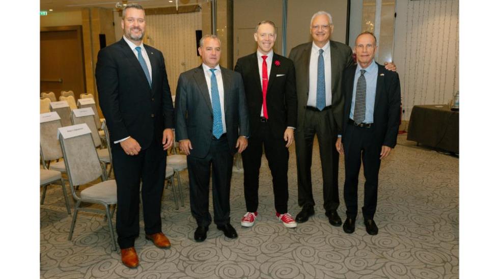 5351039444057145 011