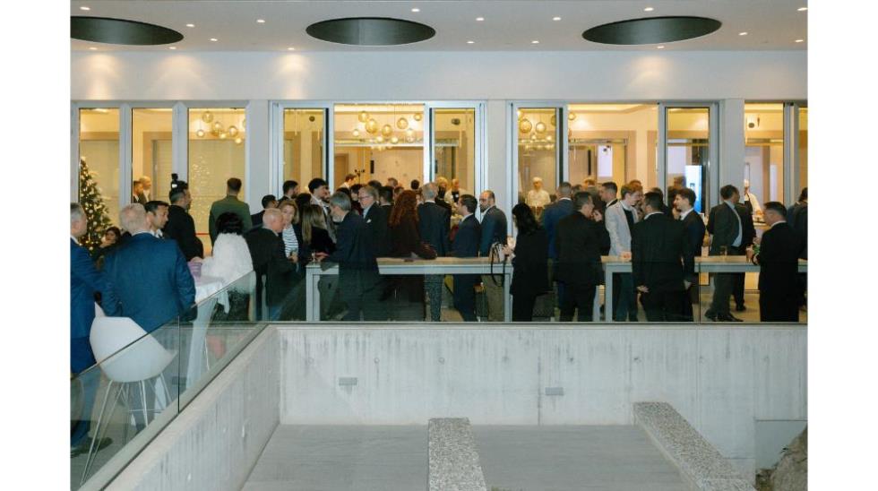 5351039494369267 013