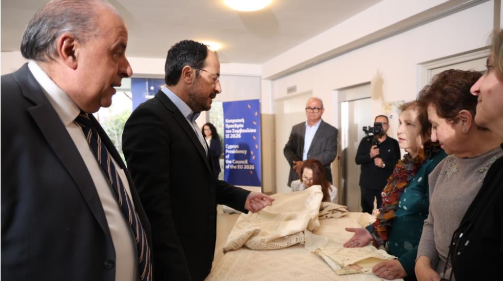 5356259672167463 MixCollage-22-Dec-2025-08-56-AM-2291