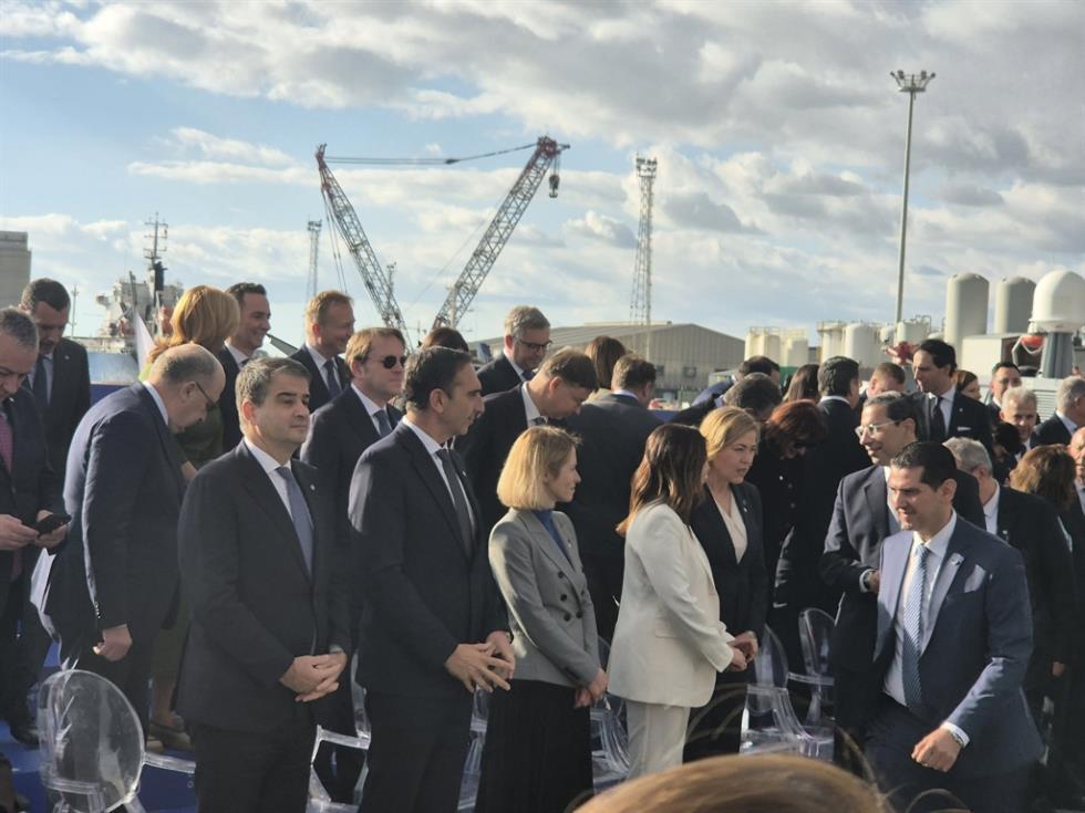 5377207699995938 five