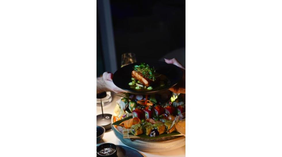 5392612646772366 Parklane Limassol - Restaurants - The Gallery - Lunch Dinner - Salmon Teriyaki 01 HR