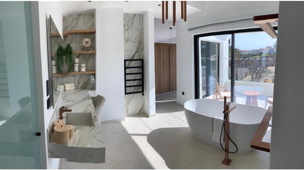 5400393803703842 SIRENA-BAY-LUXURY-SUITES--(1)