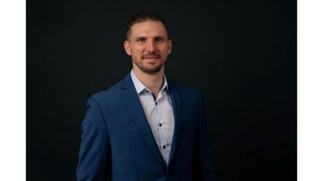 5400493859487494 Martin Rie?