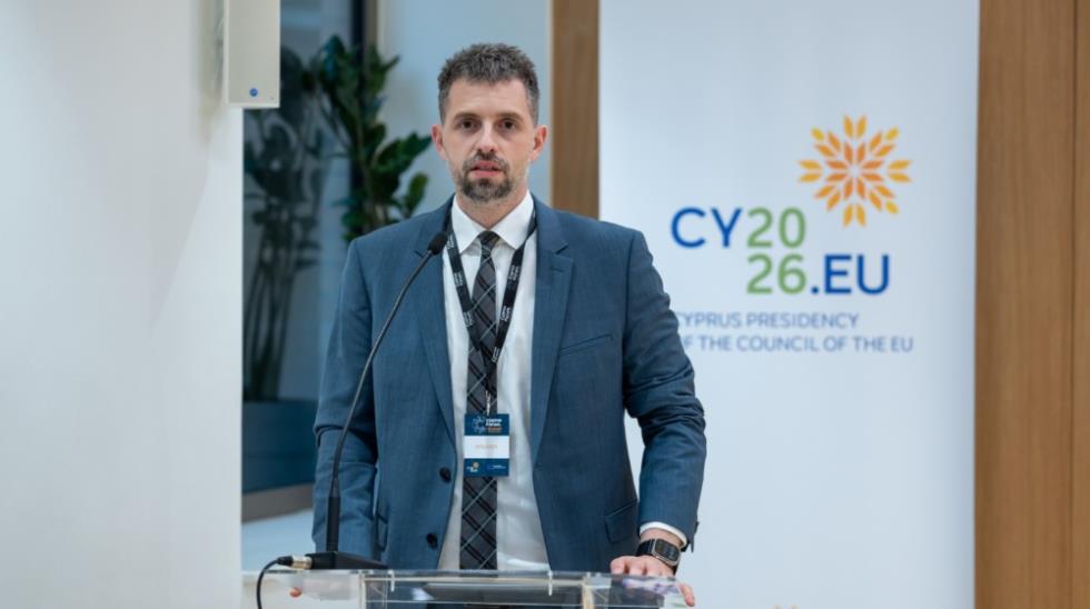 5401242072264832 Kyriakides