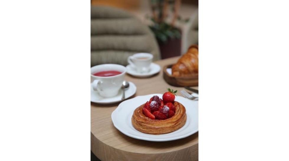 5407334860079906 Vetrina Breakfast