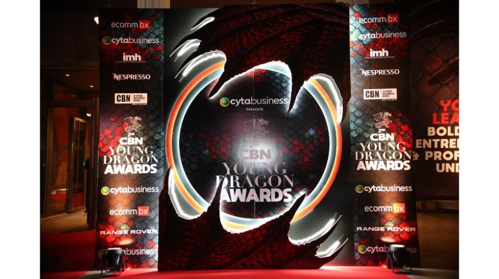 5408143561092866 0J8B3371