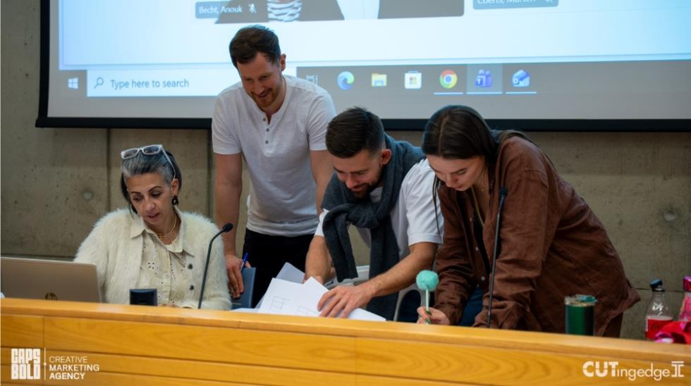 5431598069166232 two