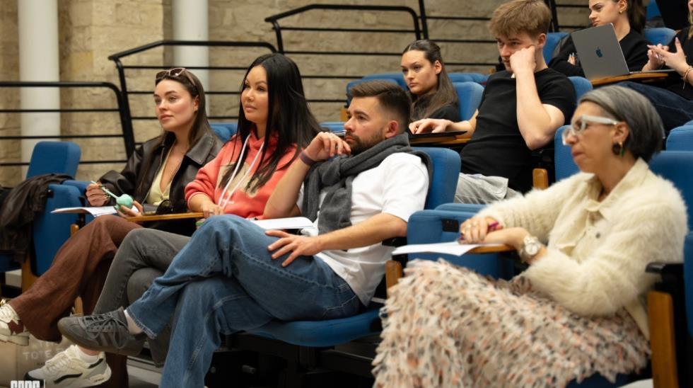 5431598154864338 three