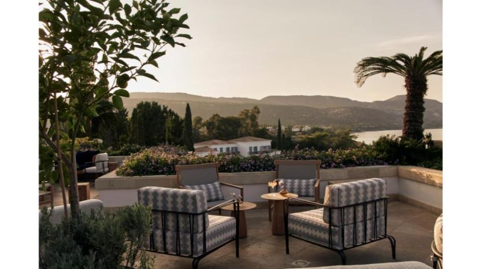 5437684501042835 Armonia Bar Terrace