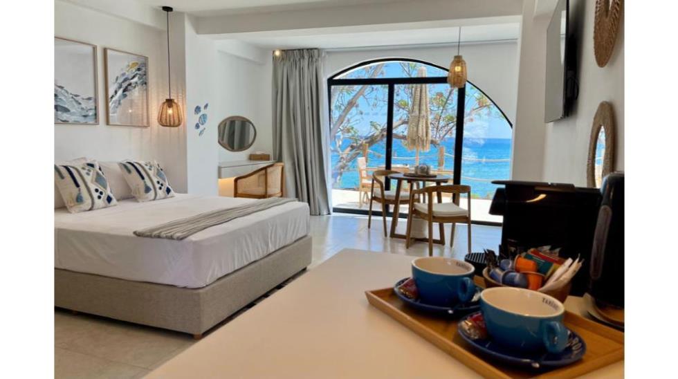 5441024971984029 SIRENA-BAY-LUXURY-SUITES- EASTER HOLIDAYS (7)