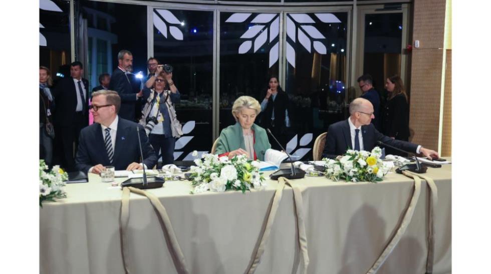 5462491946535233 Informal-Meeting-of-Heads-of-State-27-of-39