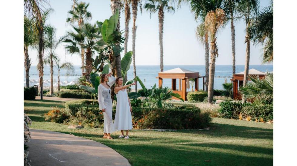 5467889263553200 Parklane Limassol - Lifestyle - Gardens 03 LR